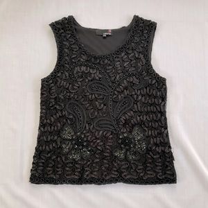 Top/blouse in black lace, with black beeds and sequins